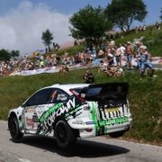 Un classico del Rally della Marca, il dosso sul Monte Tomba in un'immagine Photo4