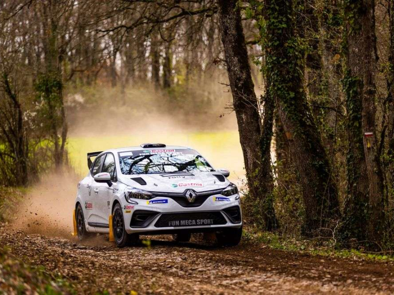 renault clio rally3