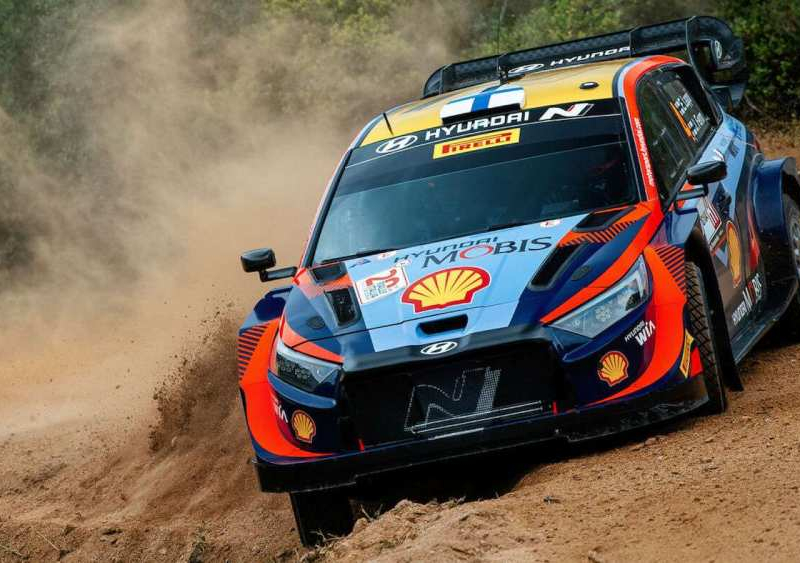 Esapekka Lappi in azione nello shakedown
