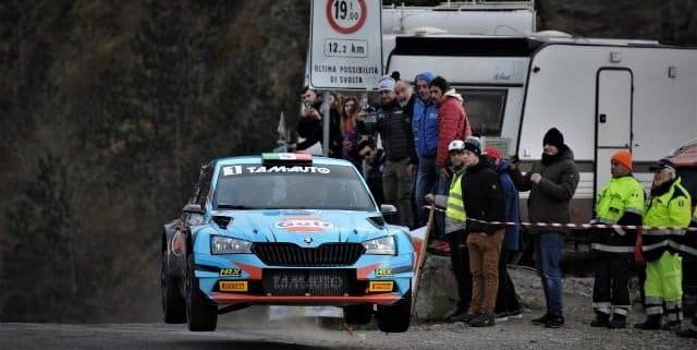 Albertini e Fappani sulla Skoda Fabia R5 nello scatto Rettagliati