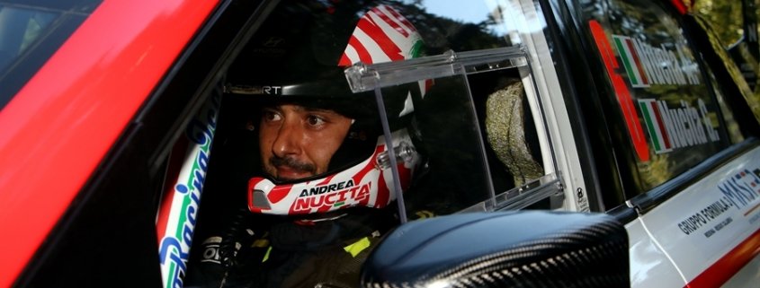 Andrea Nucita nell'abitacolo