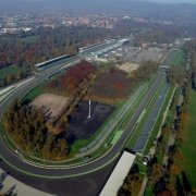 Una panoramica del circuito ovale di Monza