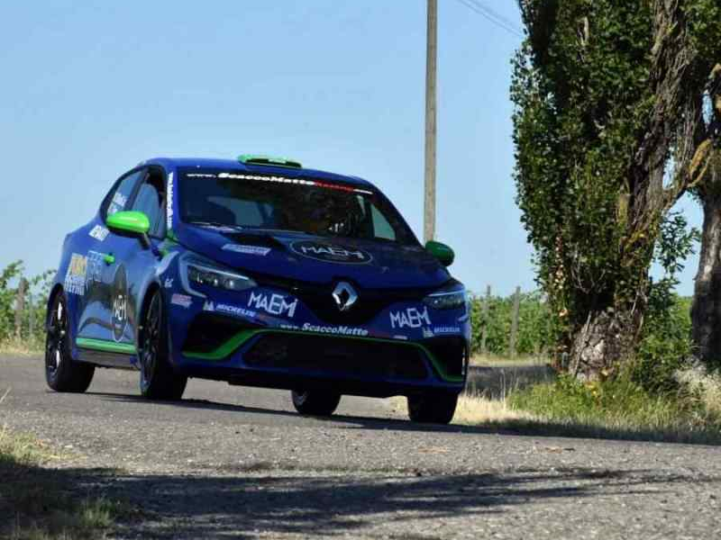 Davide Nicelli testa la Clio Rally4
