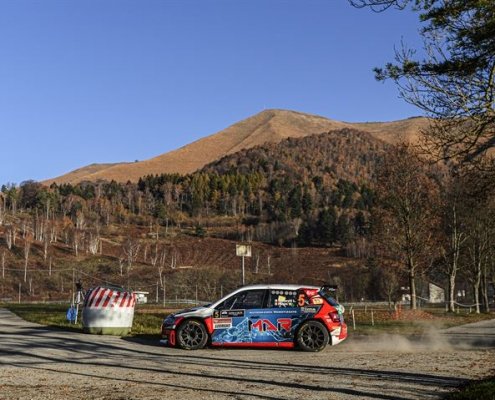 Luca Bottarelli in testa alla Finale di Como, ma Fourmaux è più veloce