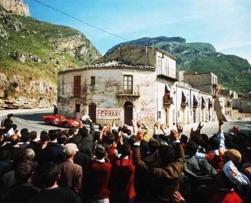 Targa Florio 1965, Collesano, la Ferrari 330 P2 di Vaccarella-Bandini