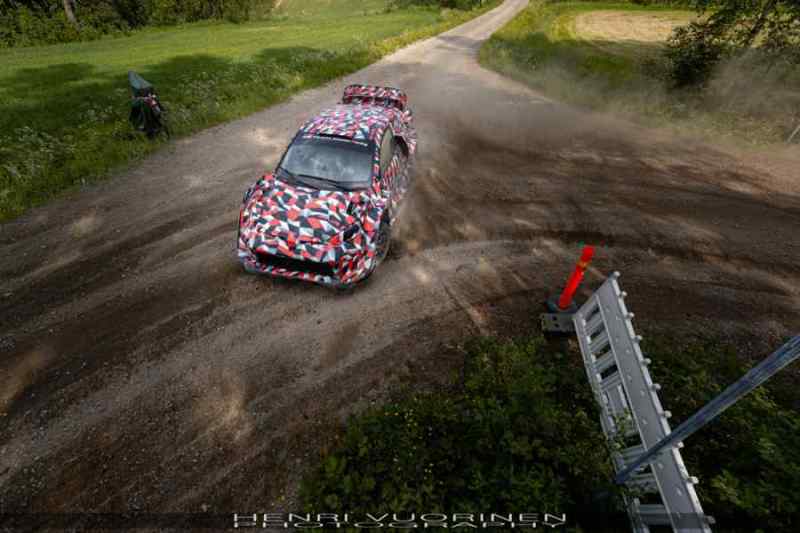 Test Toyota Yaris WRc Hybrid