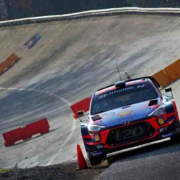WRC 2020: Hyundai vs Toyota con ”scintille” finali WRC 2020: Hyundai vs Toyota con ''scintille'' finali